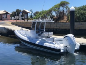 Southbound RIAD 675 Centre Console with D-foam collar